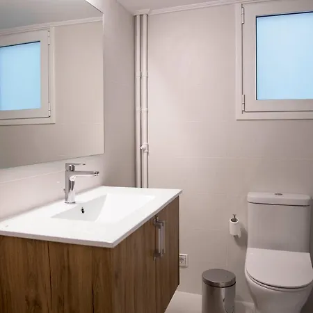 Marianna's Stylish Brand New In The Heart Of Apartment
