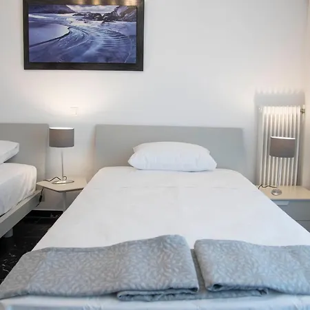 Marianna's Stylish Brand New In The Heart Of